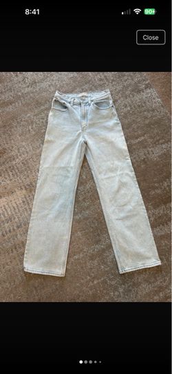 Abercrombie Light Wash (The 90s relaxed Jean) size 4