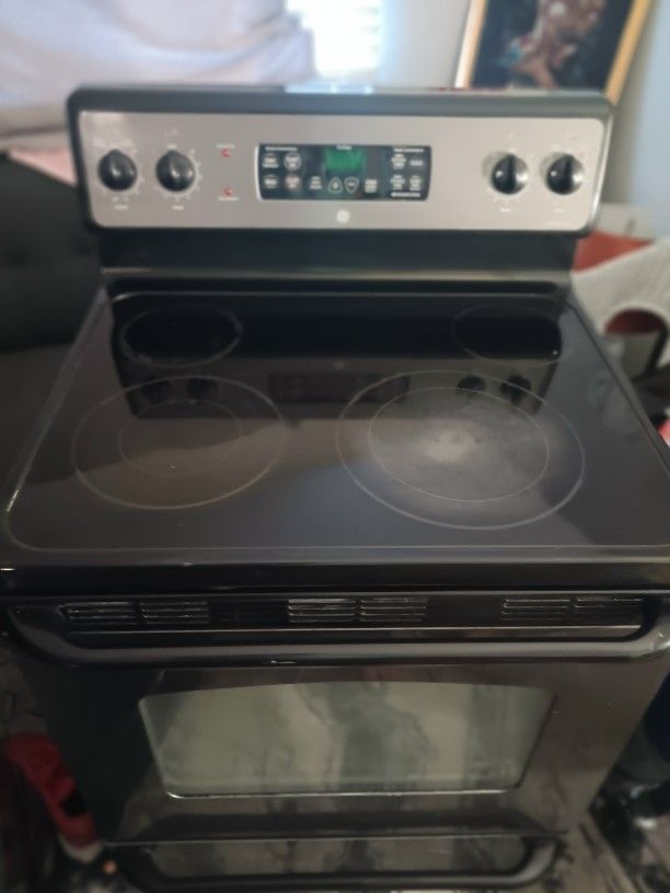 GOOD WORKING STOVE /OVEN