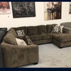 Graftin Sectional Couch
