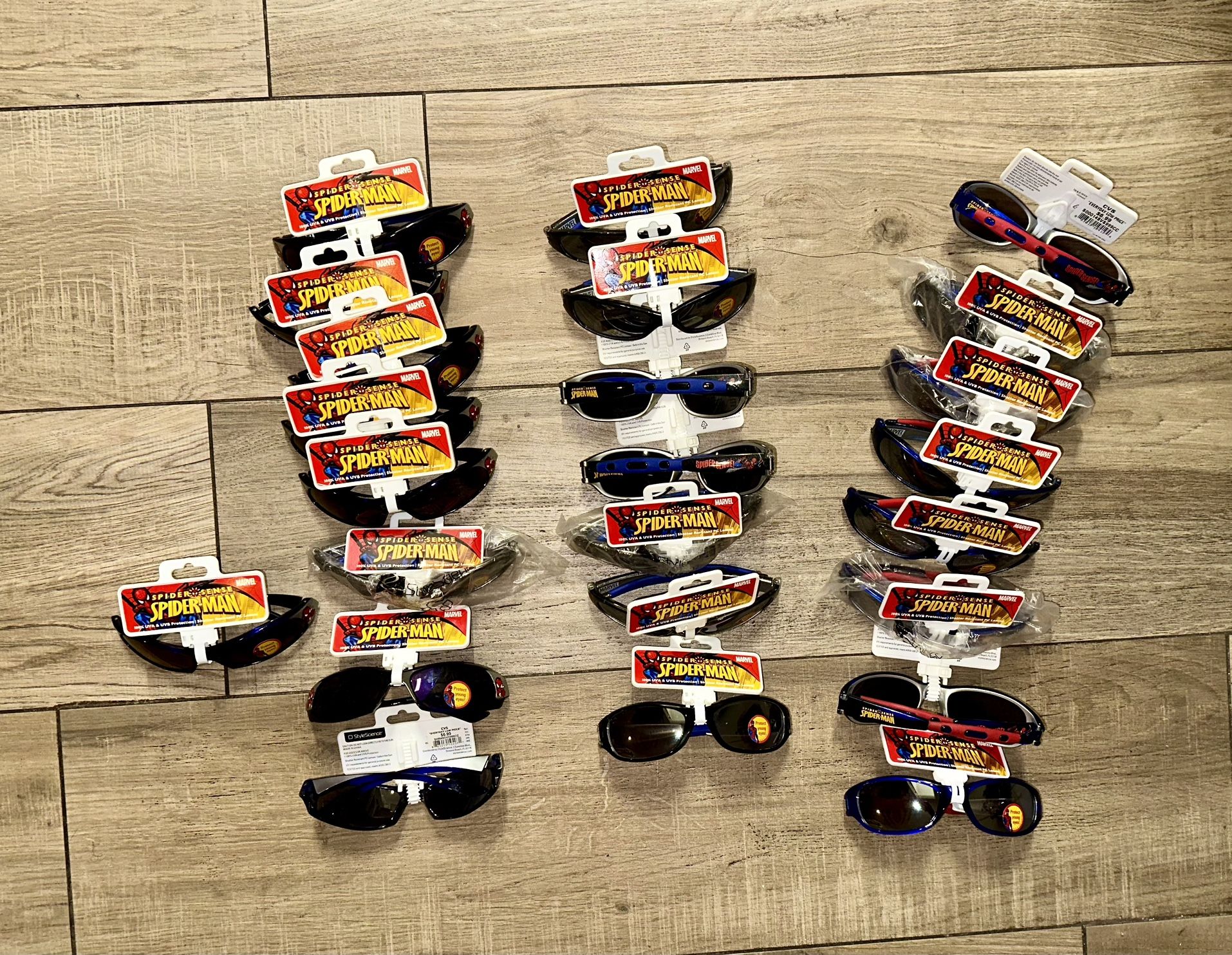 24 Pairs Of Kids Spider-Man Sunglasses - Brand New