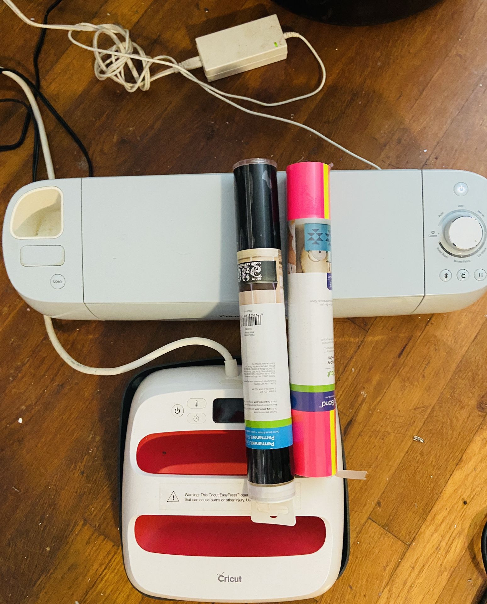 Cricut Explorer air 2 and Easy Press (9X9)