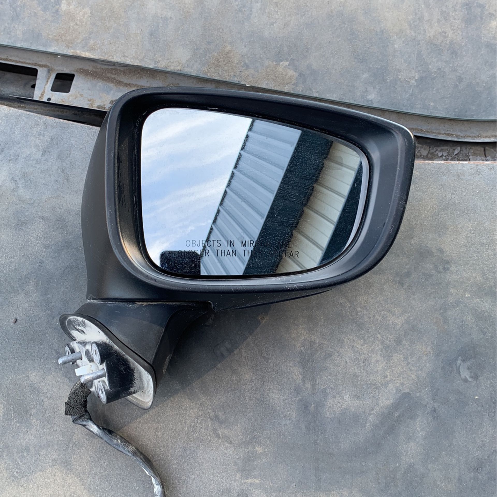 2017 Mazda passenger Side  Mirror 