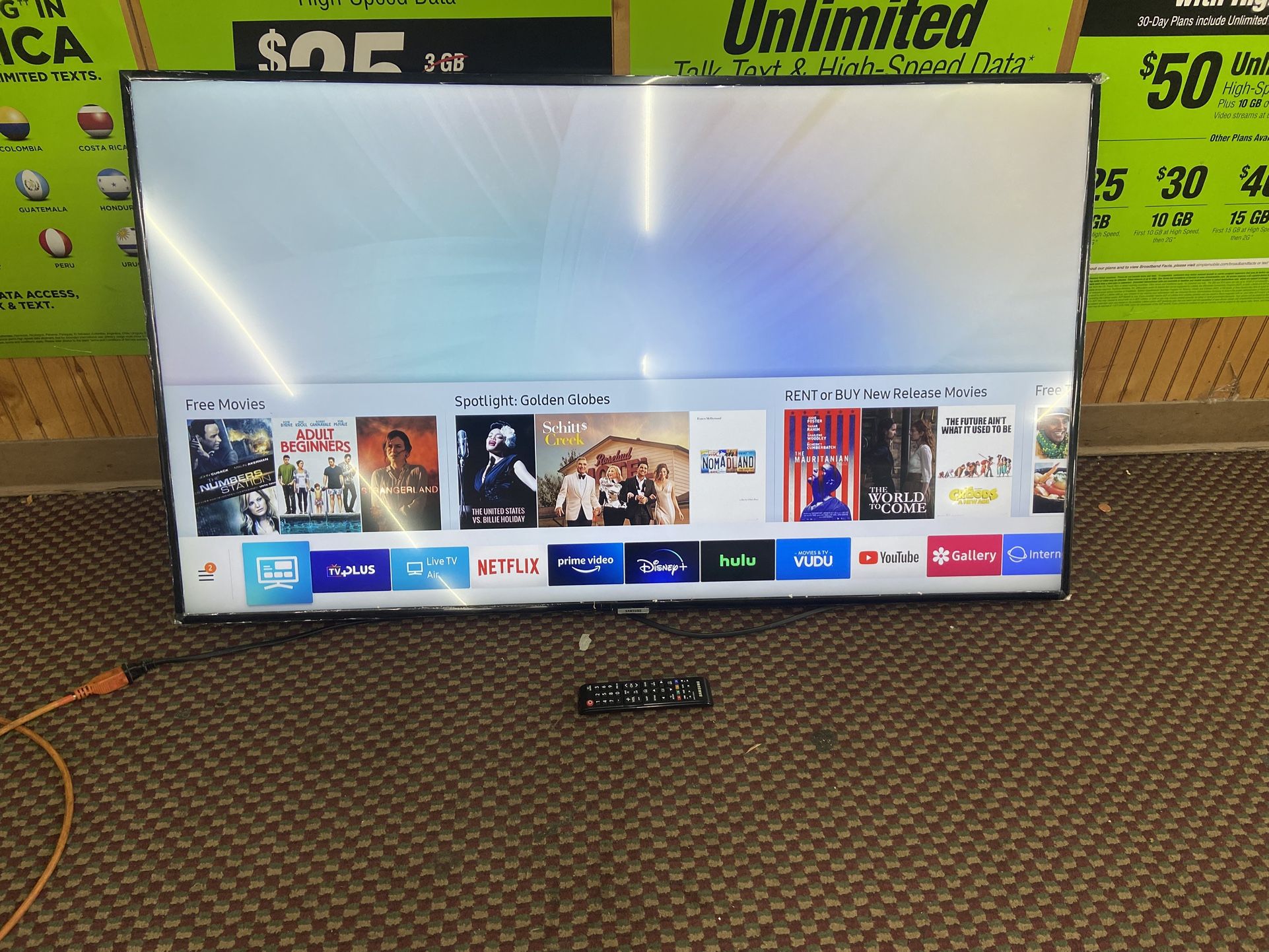 Samsung 55” Smart Tv With Remote No Legs