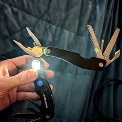 Lighted Multi-tool/Multi-function Pliers