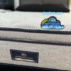 Serta Queen Mattress And Boxspring Pillow Top Set 