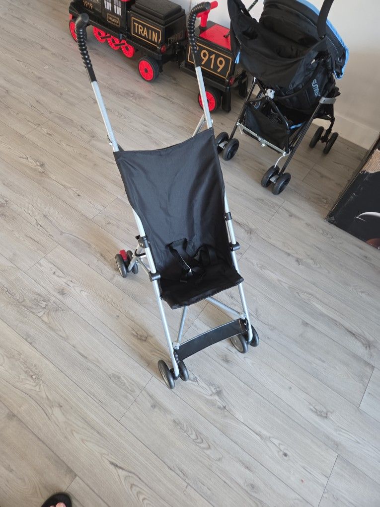 stroller 