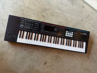 Roland Juno-DS61 61-Key Synthesizer Keyboard
