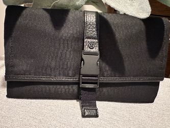 Lululemon Test Of Time Travel Wallet Black NWT