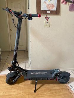 Solid High-quality US Brand Roadrunner Dual motor Electric Scooter RS5+