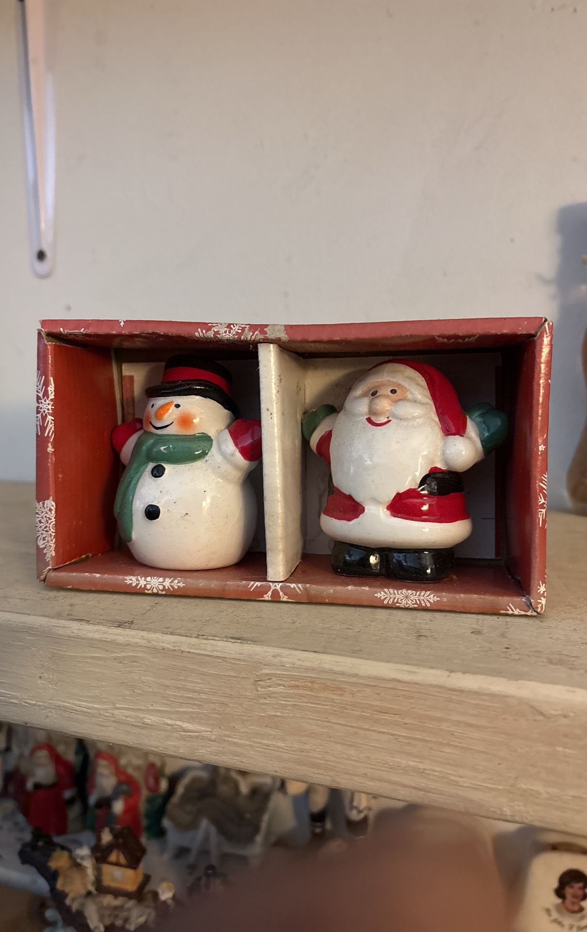 Salt And Pepper Shakers Vintage