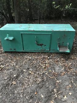 Trailer truck toolbox heavy duty blowers weed eater tools landscape