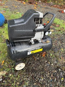 Central Pneumatic Air Compressor 8 Gallon