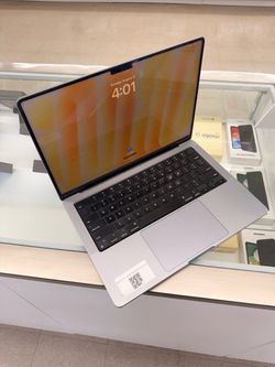MacBook Pro M2 pro 512gb 16ram