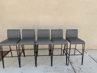 5 Bar Stools