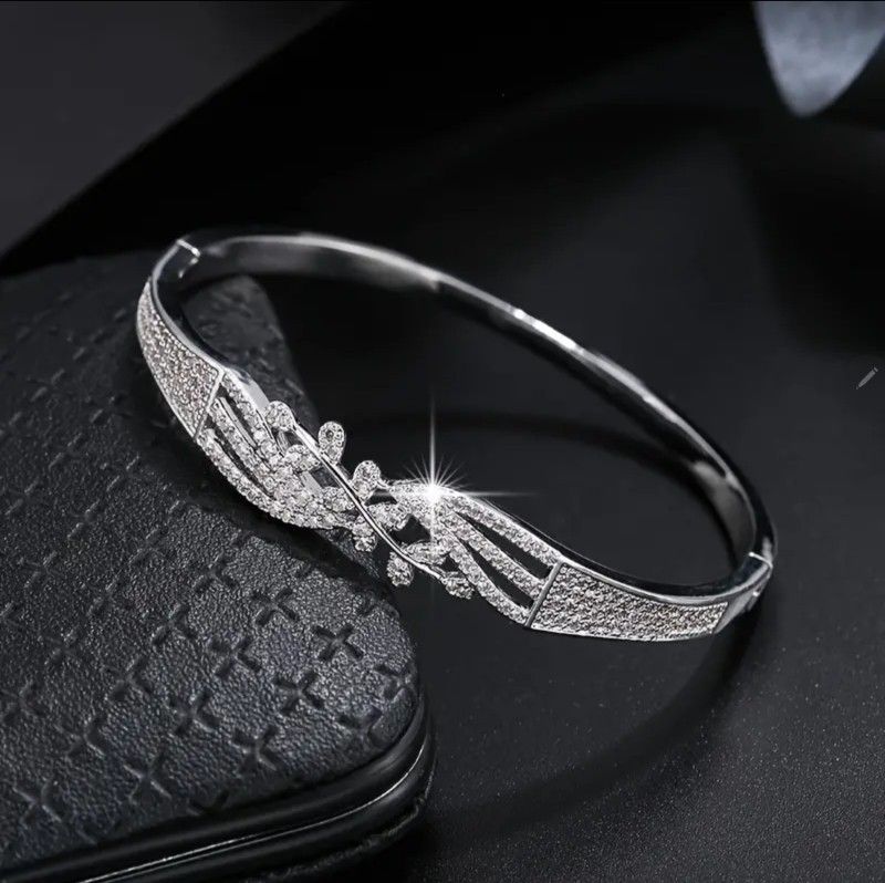 Elegant Design 18K Gold Plated Zirconia Bracelet For Women's