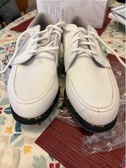 Ladies golf shoes size 7