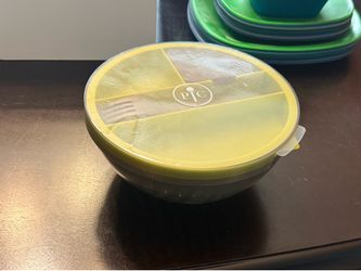 Pampered Chef 5 piece Salad Cutting Bowl Set