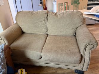 Free love seat