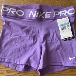 Nike Pros Womens Shorts - 3” New With Tags