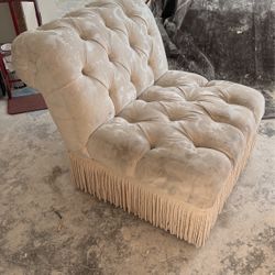 Oversized Accent Chair/ Beige 