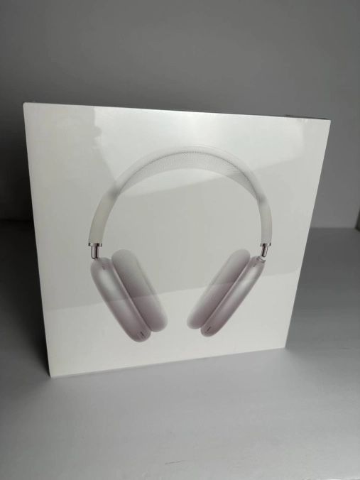 Air Pod Maxs
