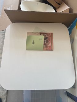 Lalo Table