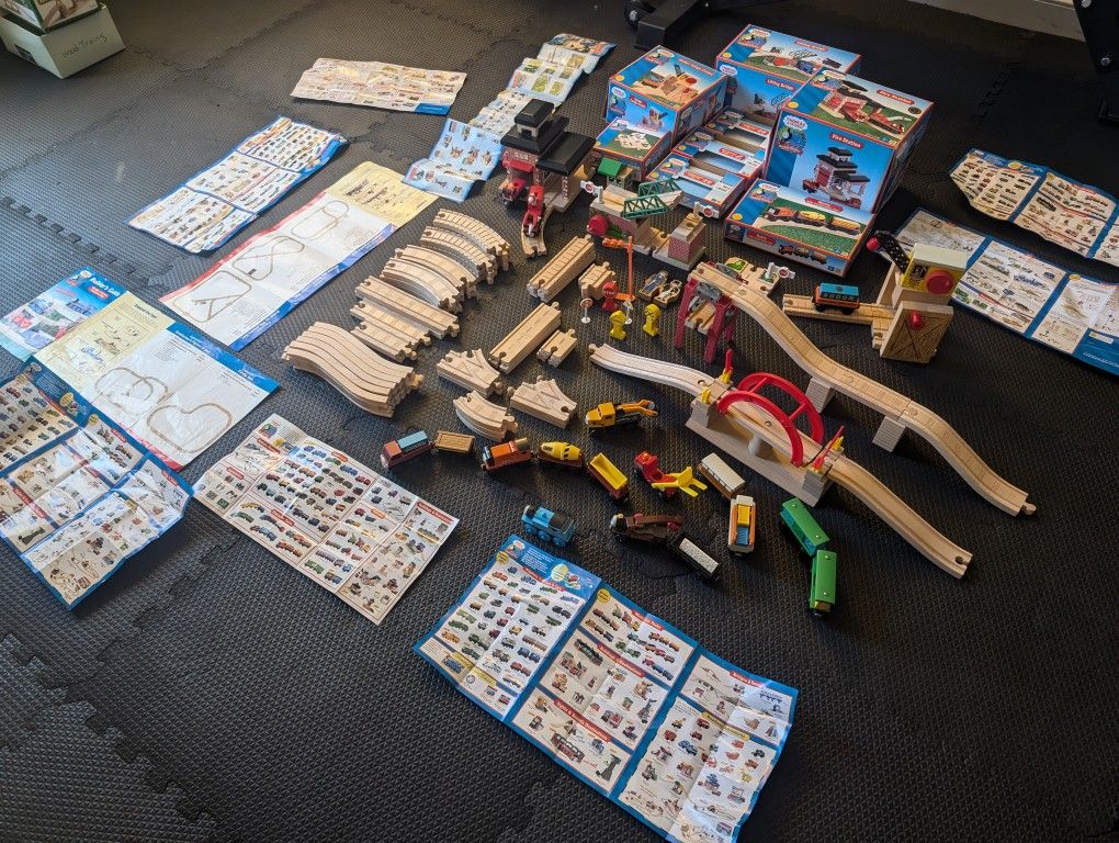 AWESOME SET! Vintage/Rare Thomas the Train Railway Toy Bundle