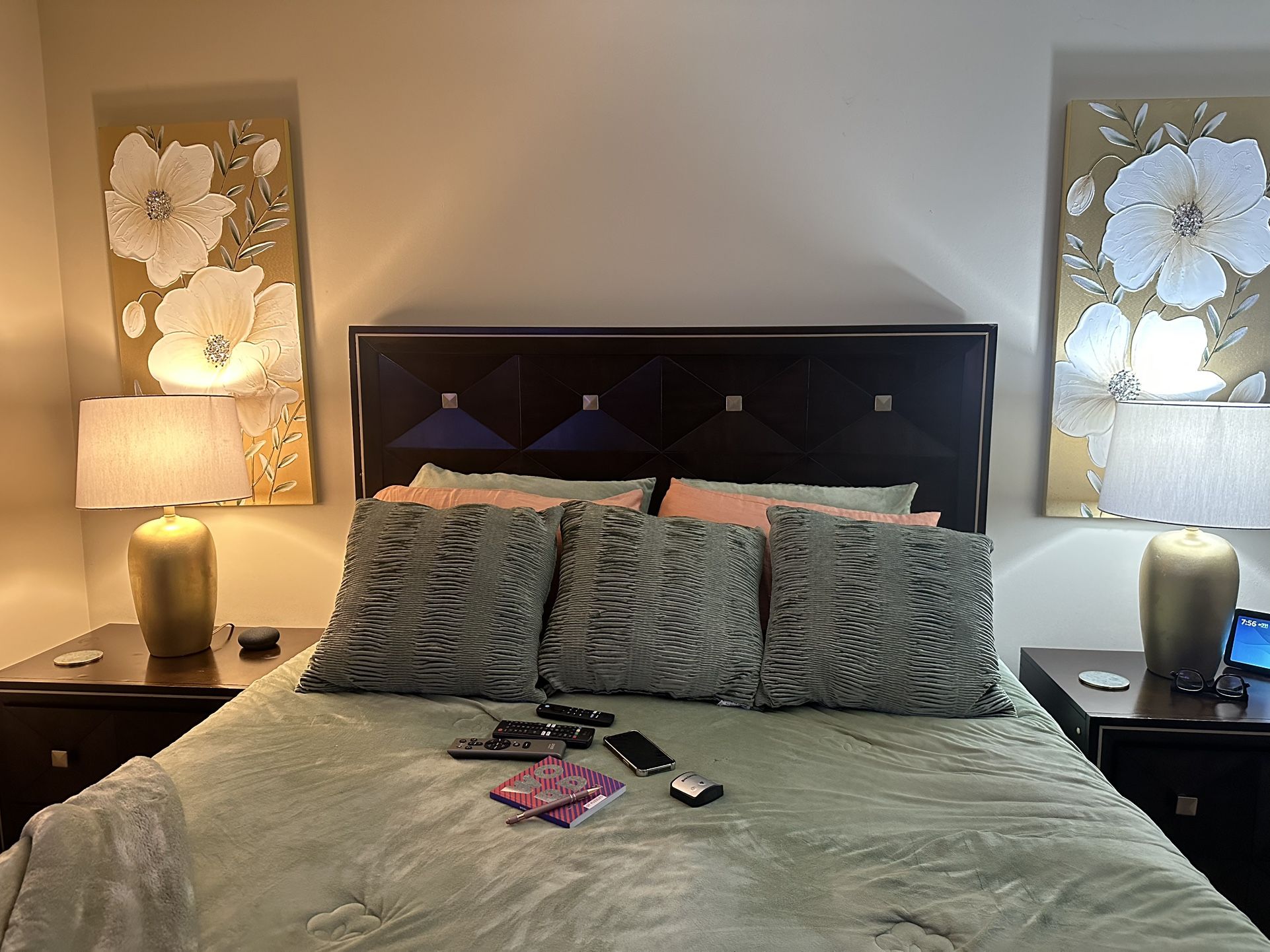 Queen Bedroom Furniture