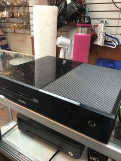 Xbox one 500gb all wires and controller