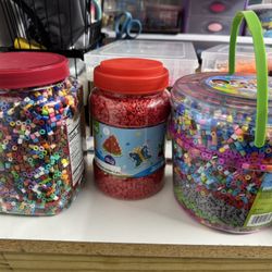 Perla Beads and Rainbow Loom Bands 