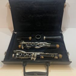 Vito Reso-Tone 3 Clarinet w/ Case – Student Ready