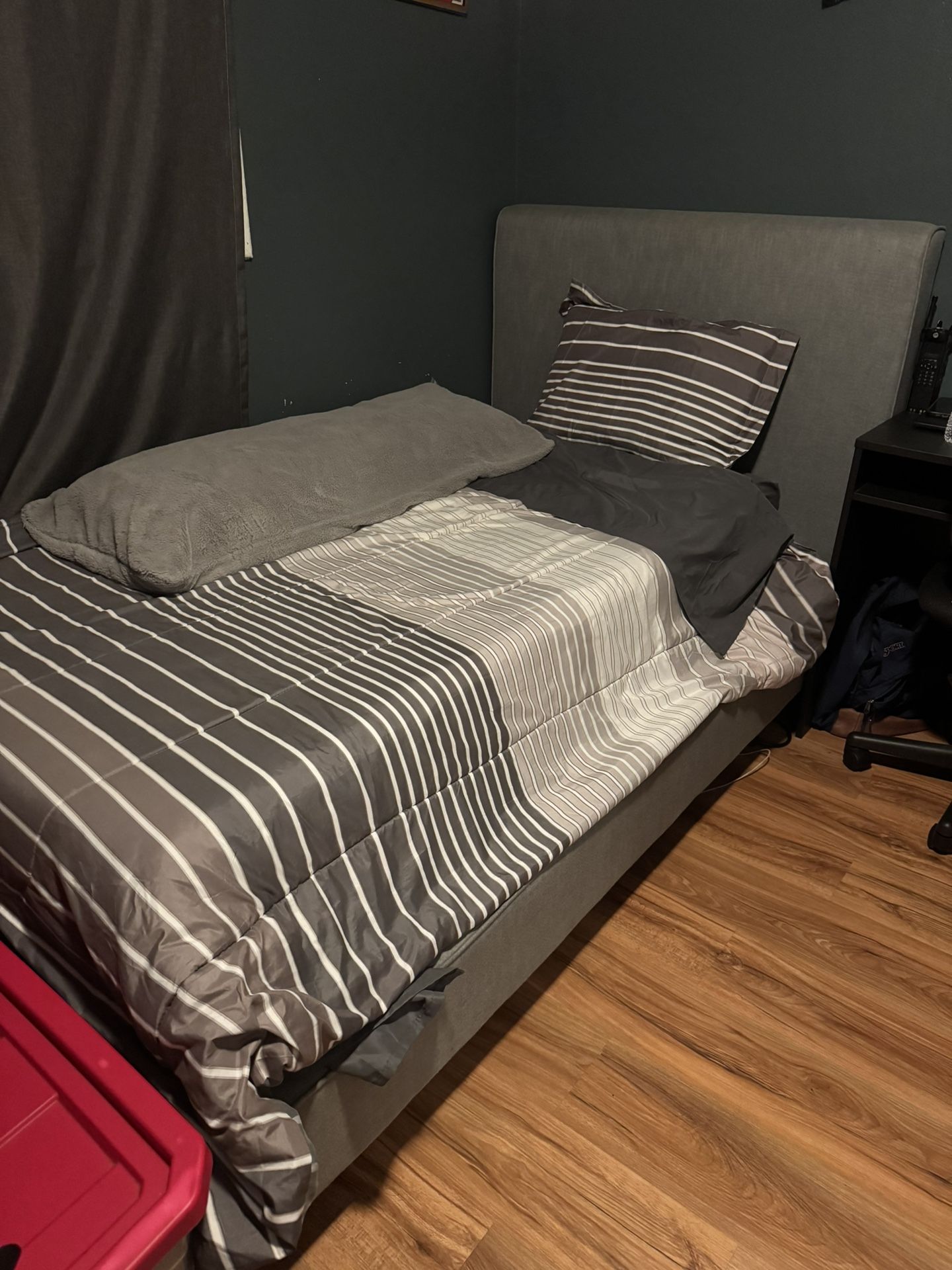 Twin Bed