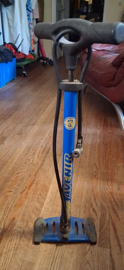 TIRE PUMP