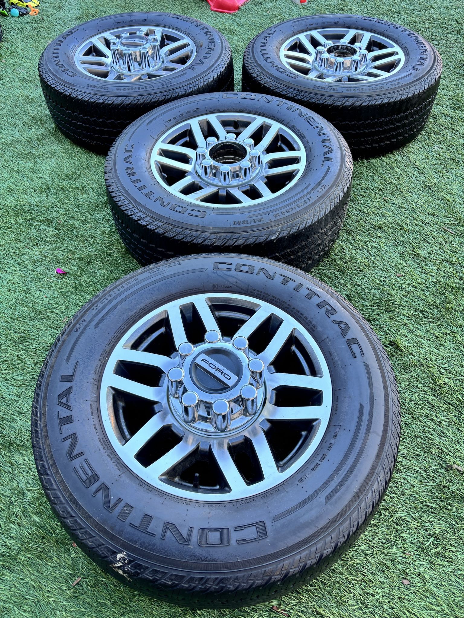 Ford super duty rims ford f250 F350 rims 8x170 king ranch ford 2500 y 3500 Ford excursion Rines Ford lariat rims and tires ford rims F2500 F3500 ford