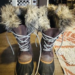 Sorel Heavy Womans Waterproof Winter Boots - Sz 8