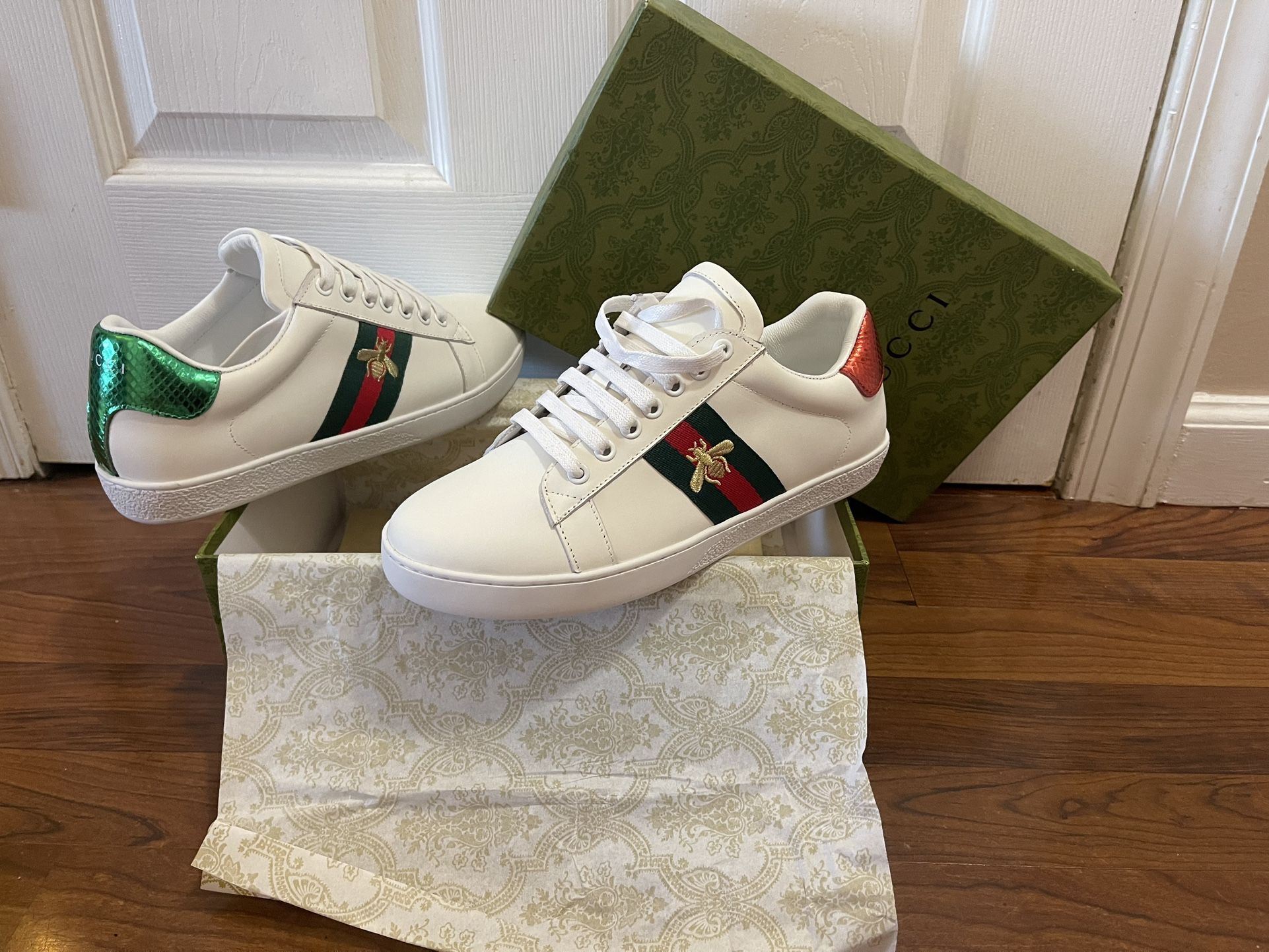 Gucci New Ace Bee Sneakers