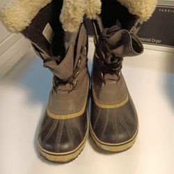 Sorel Rain Boots Women's Size9