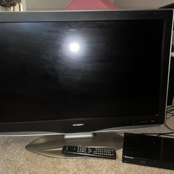 Sharp Tv With Blue-ray Smart Player And Remote. 