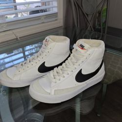 Nike Blazer 77 Vintage Style Size 5y 6.5 Women's 
