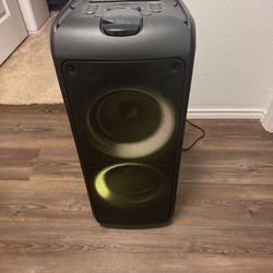 Portable Bluetooth speaker