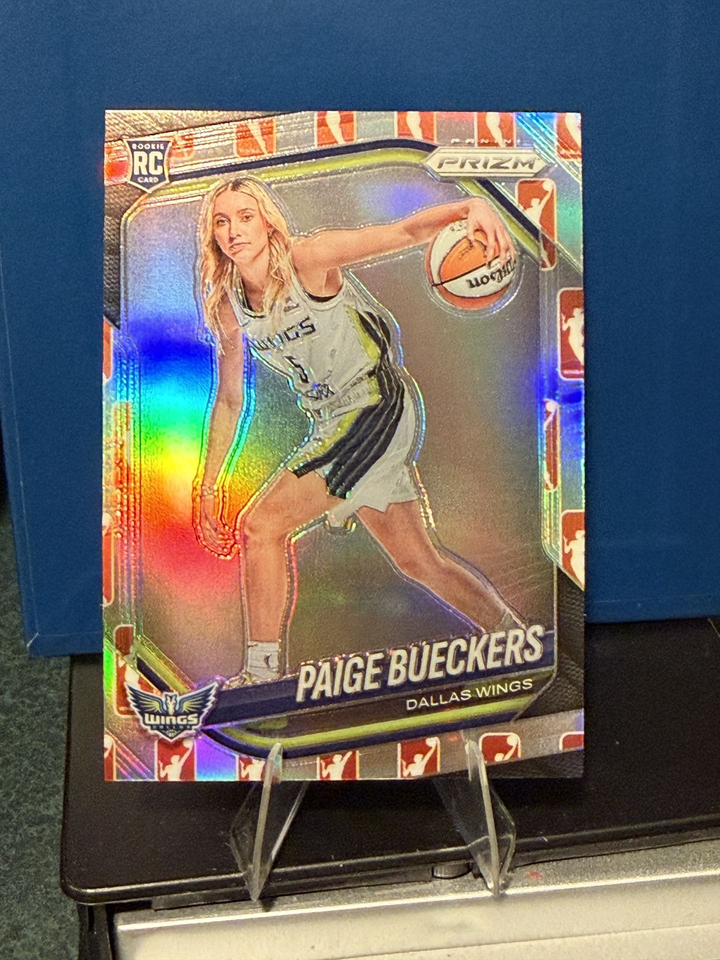 2025 #147 Paige Bueckers Panini Prizm WNBA Variation Logo Prizm Wings