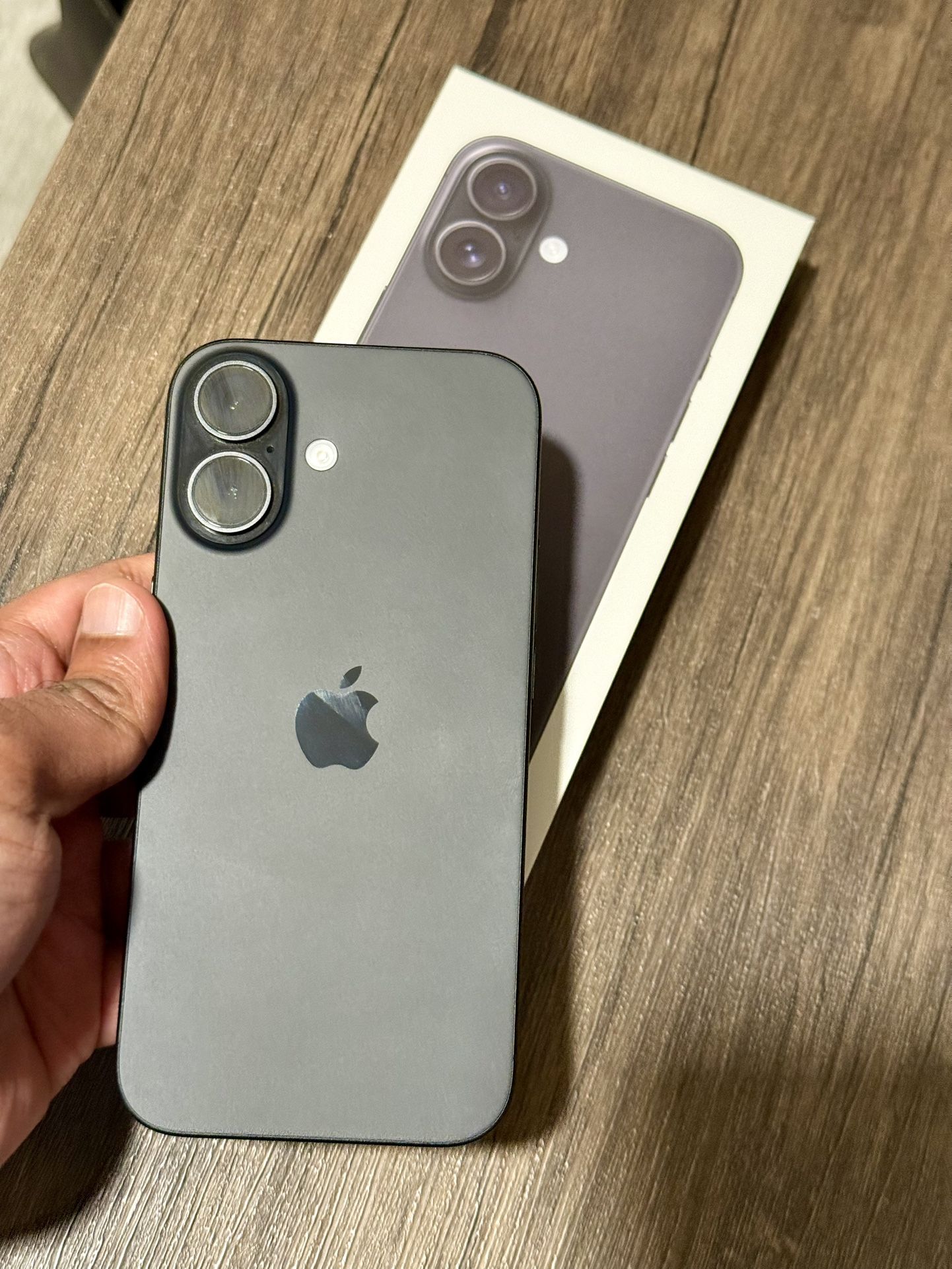 iPhone 16 128gb 100% Battery Unlocked