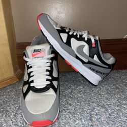 Nike Air Span 2 Hot Coral Size 11.5 Mens for Sale in Nesconset