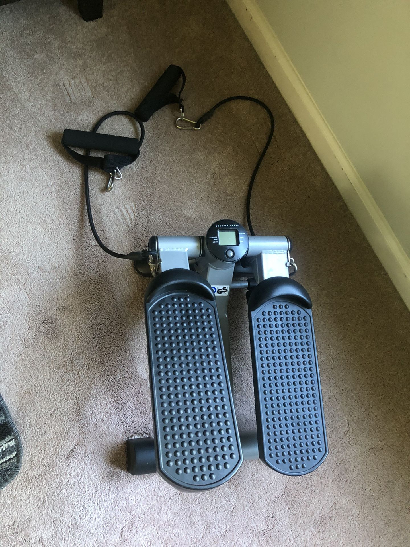 Sharper image stepper exercise machine with resistance bands