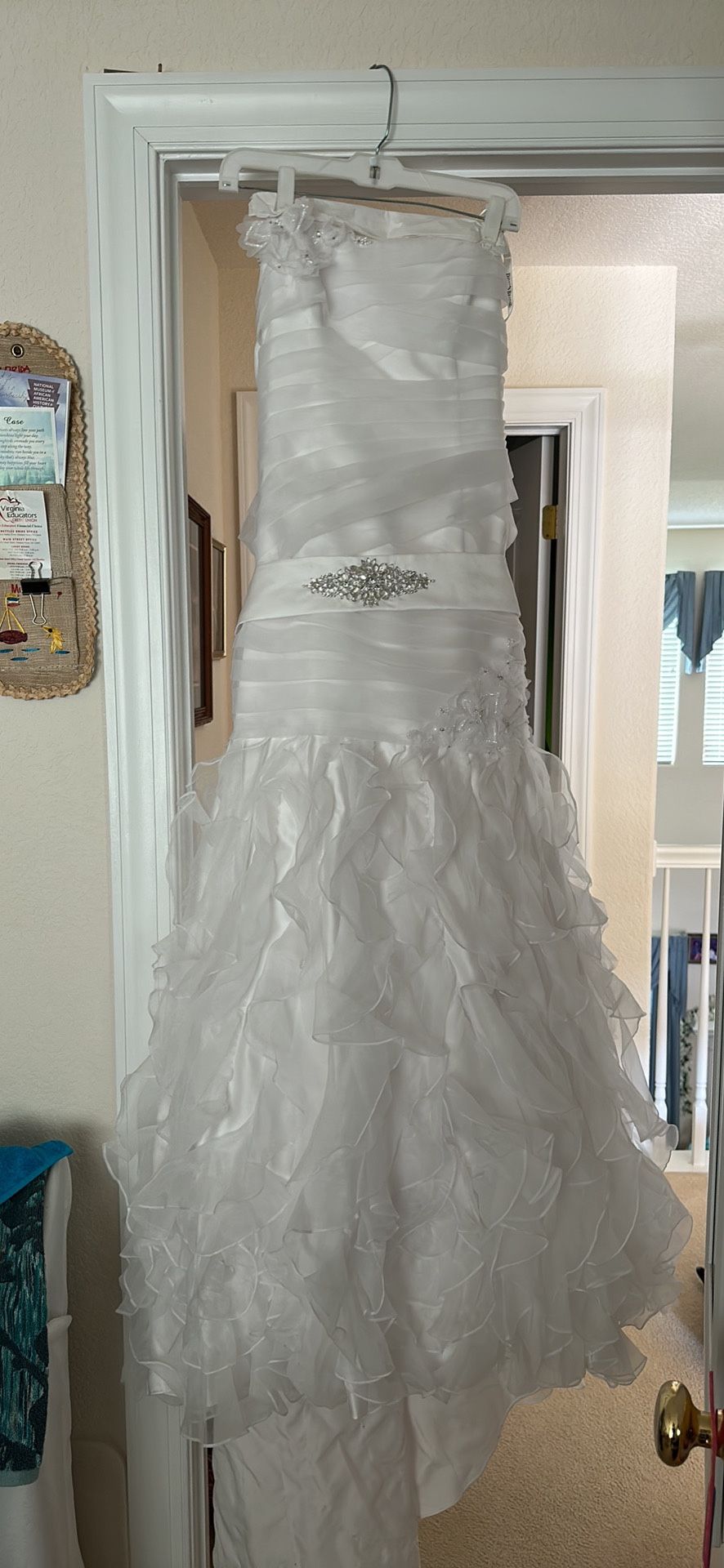 David's Bridal Wedding Dress Size 14