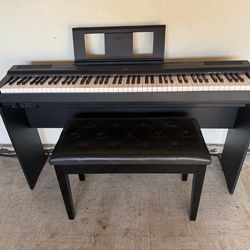 Yamaha Digital Piano P-125 Weighted keys w/Stand, 3-pedal unit and bench