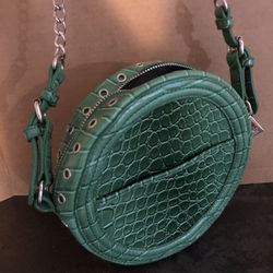 Snob Essentials Circular, green purse, bag, Crossbody