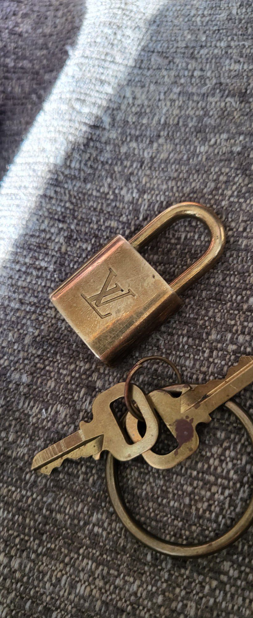 LV Lock And Key