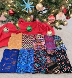 10 Beautiful Lula Roe Skirts Lot! 