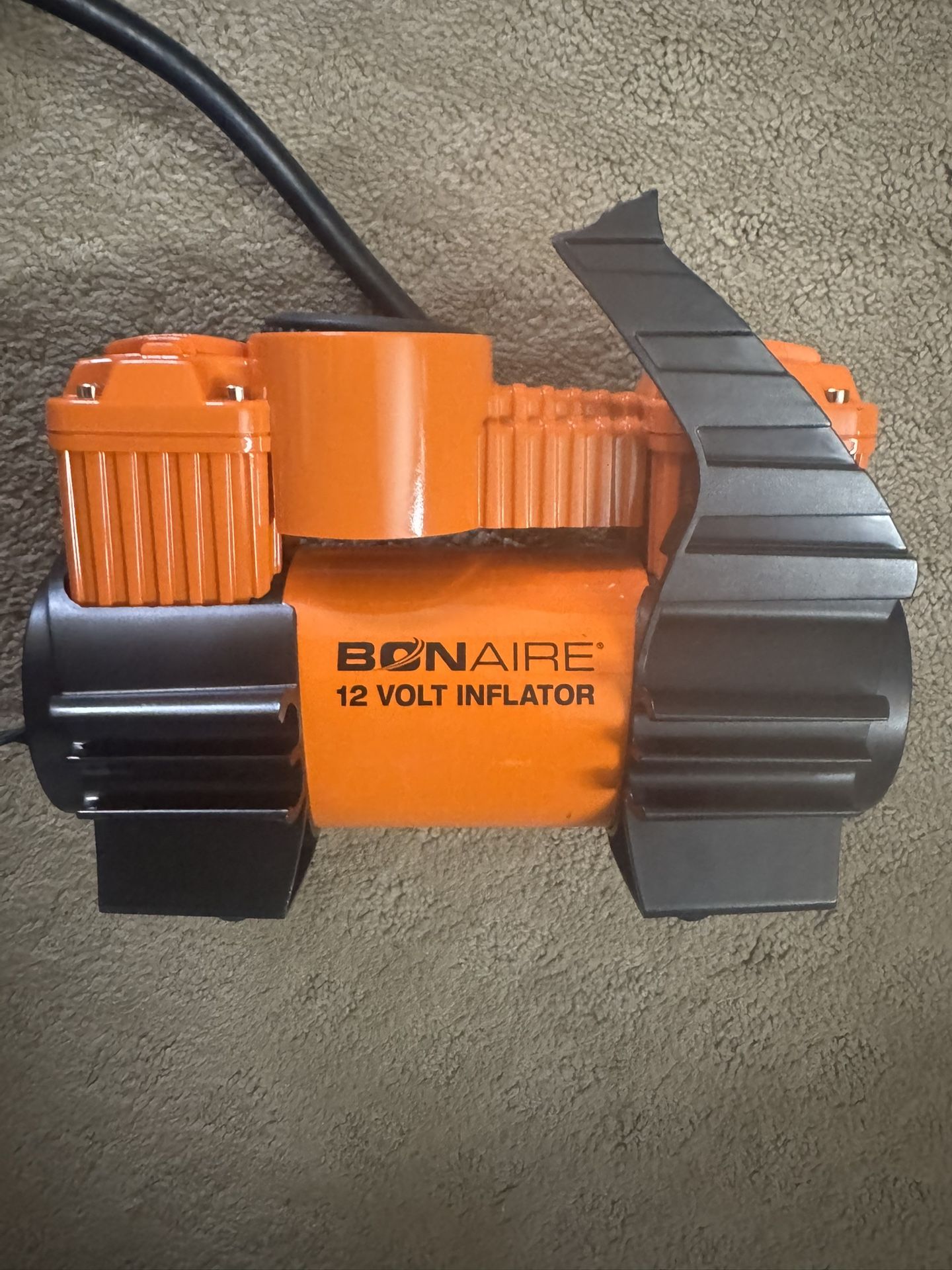 Bonaire Tire Air Compressor